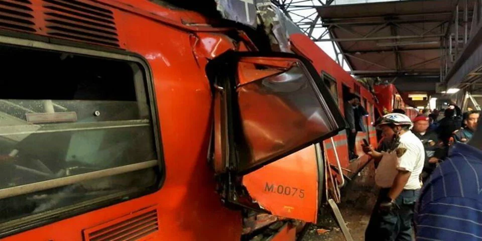 Más de 200 heridos tras colisión de dos trenes en la capital de Malasia