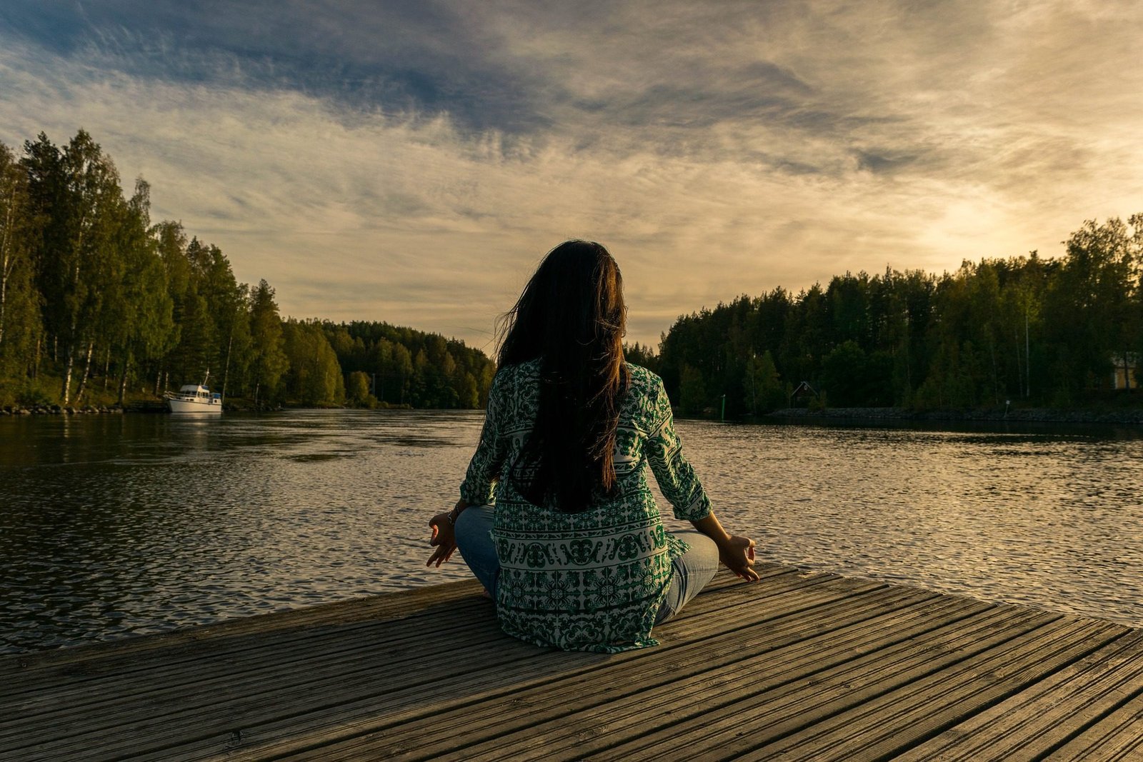 LA MEDITACION, ESTAR CONECTADO, PAZ MENTAL Y SALUD CORPORAL | NOTICIAS, CURIOSIDADES, DESPABILATE HOY MUNDO