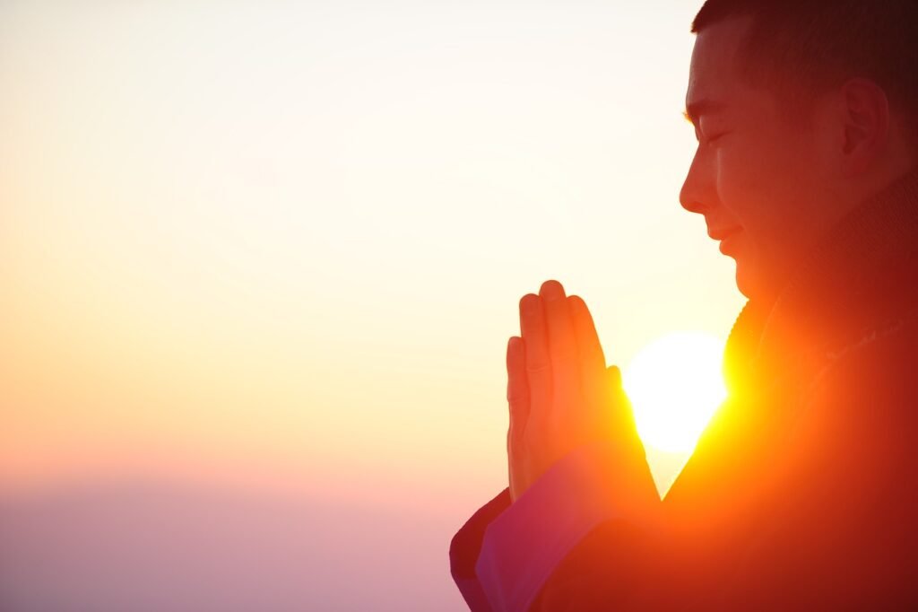 Aliviar el Estrés con la Meditación en la Bañera