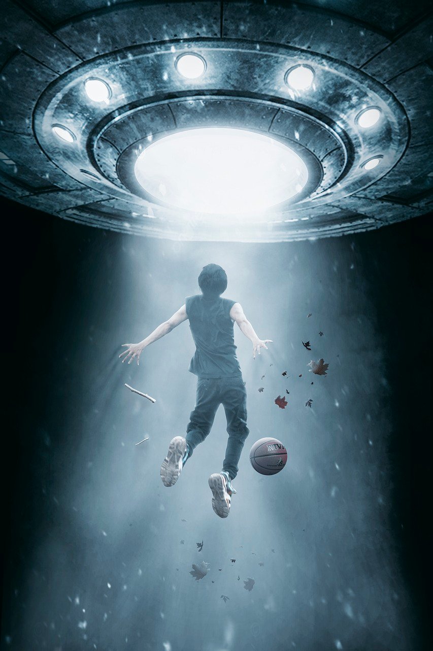 Denuncias continuas de OVNIS en los cielos, 2025