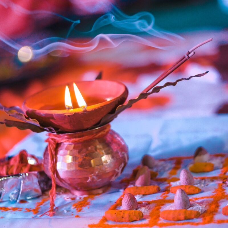 Imagen relacionada con Rituales fáciles para atraer dinero y abundancia desde casa