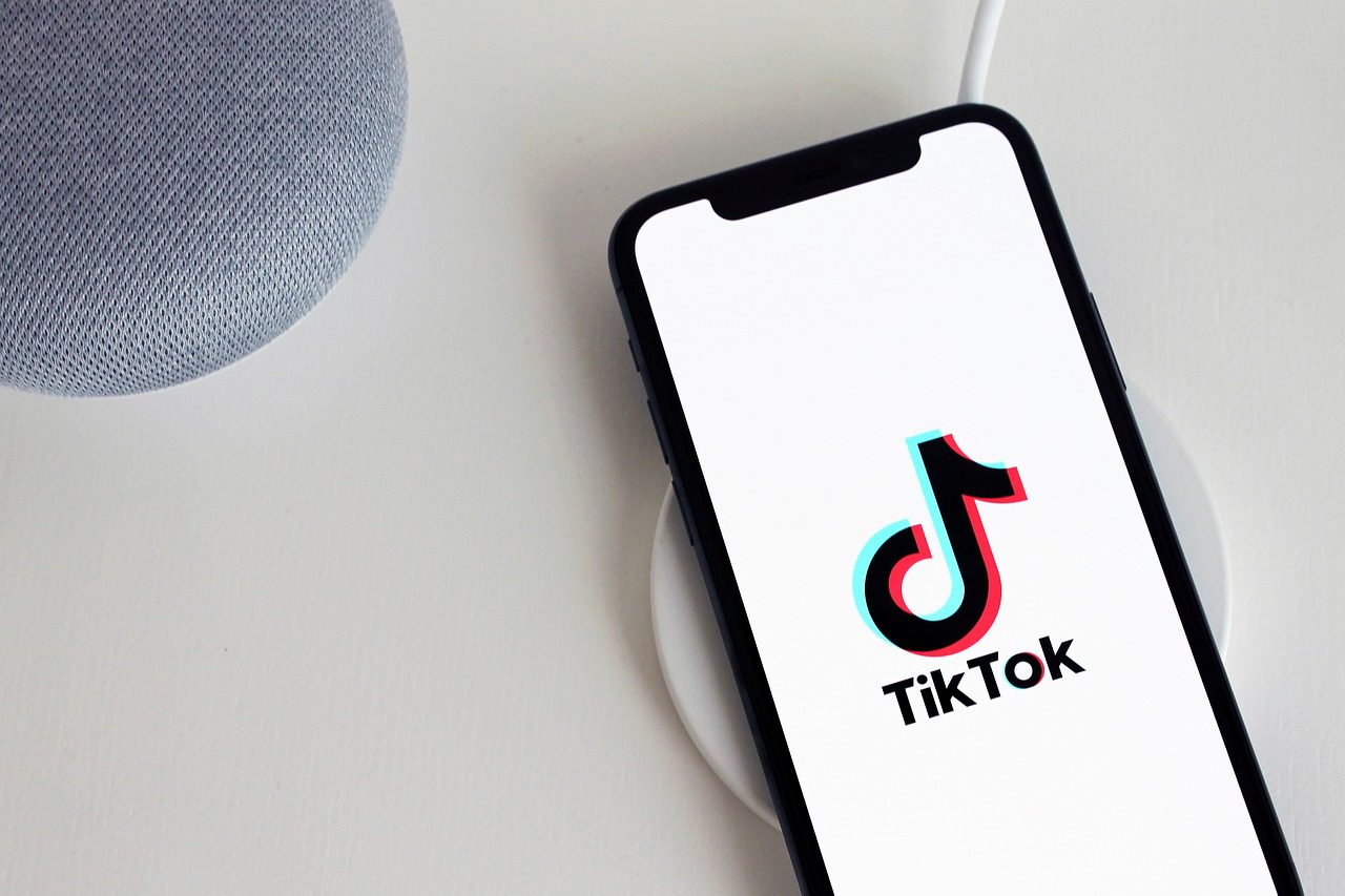 Imagen relacionada con Del altar a TikTok: rituales, hechizos y espiritualidad juvenil en tendencia